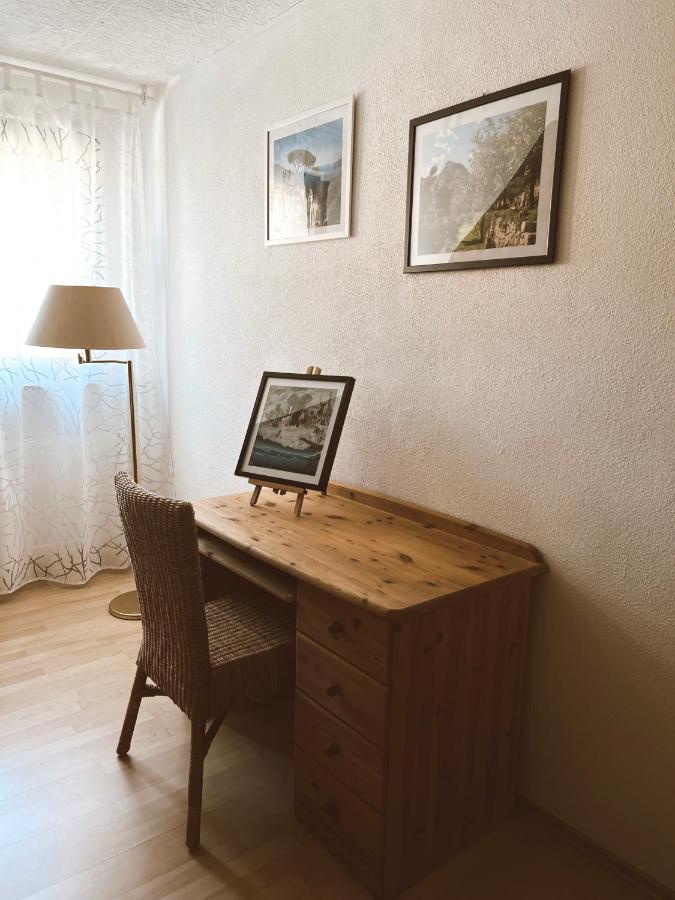 Ferienwohnung Moselflair Mit Direktem Blick Auf Die Mosel Und Weinberge Oberfell Exterior foto